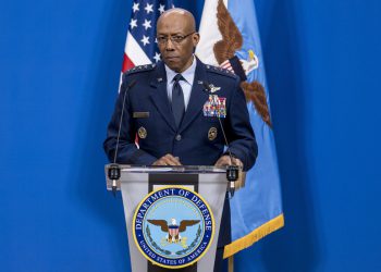 Trump puca na vrhu generala koji je podržao Black Lives Matter – RT World News