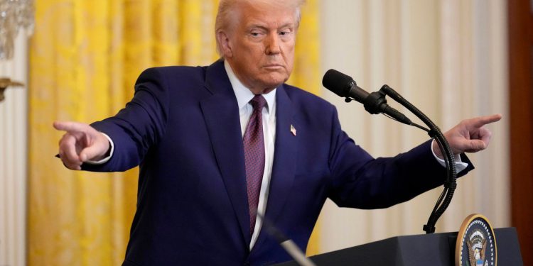 Trumpova nespretna razmjena s novinarom iz Indije: ‘Ne mogu razumjeti ni riječ koju izgovarate’