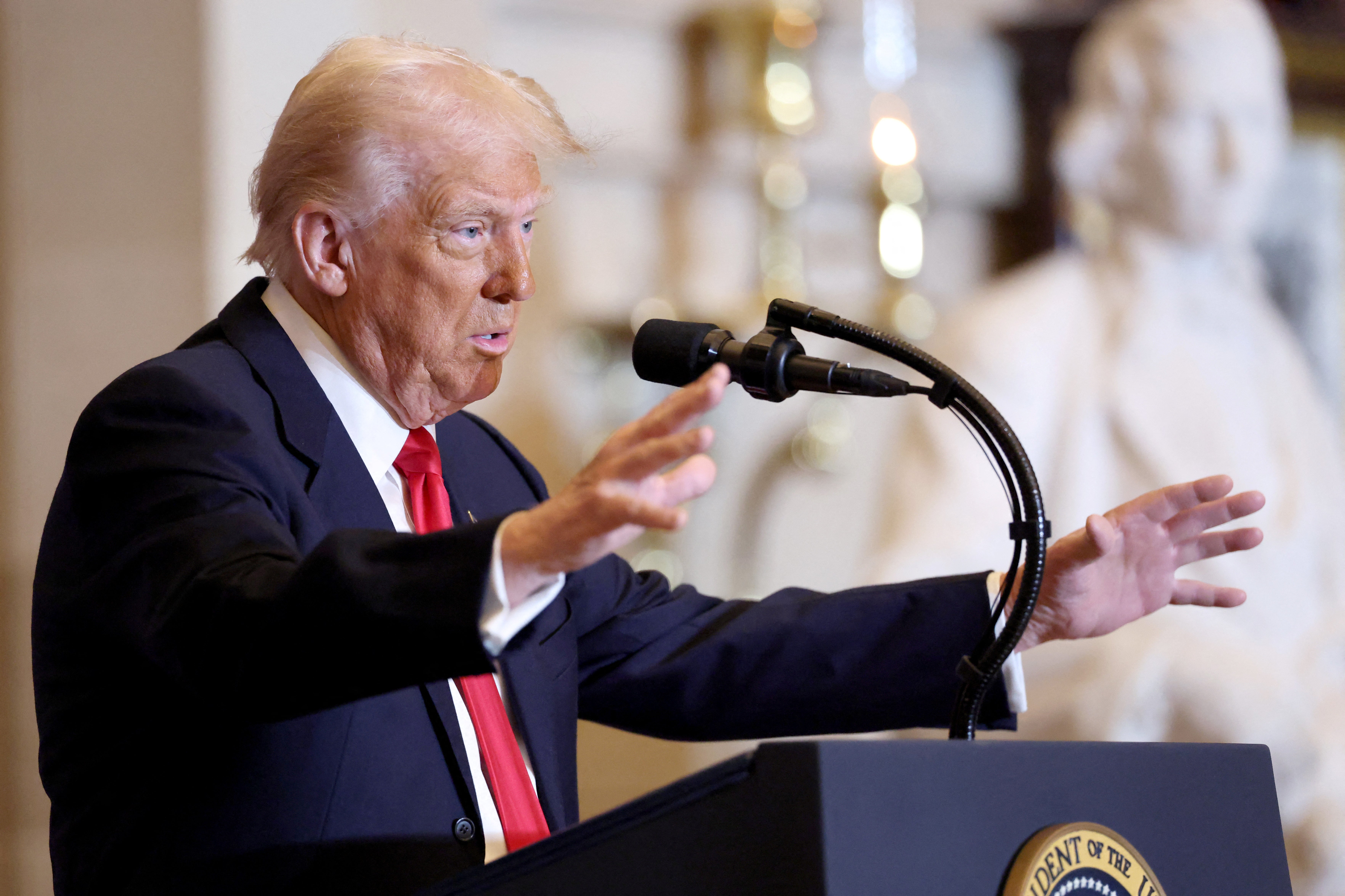 Trump je uputio glavnu odvjetniku Pam Bondi da vodi radnu skupinu koja istražuje antikršćansku vladu i izvan vlade