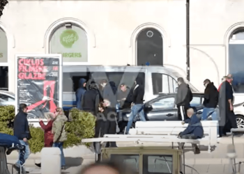 U Splitu policija privela sedam osoba: “Vikali su i galamili na prosvjednike”