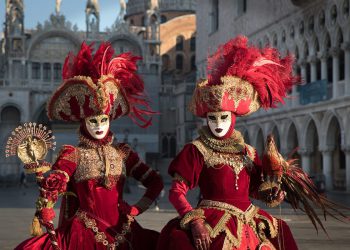 U Veneciji počeo najveći i najpoznatiji karneval u Europi