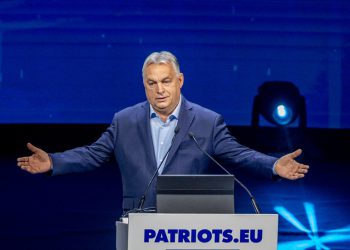 Ukrajina će biti ‘tampon’ država – orban – RT World News