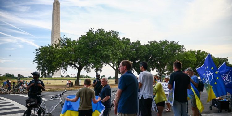 Ukrajinski migranti suočavaju se s povećanim nadzorom u SAD -u – Mediji – RT World News