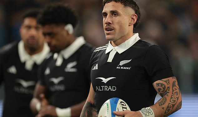 Unutar šok haka koji je podijelio sve crne dok igrači optužuju zvijezdu da ih je “zaslijepio” kontroverznim potezom