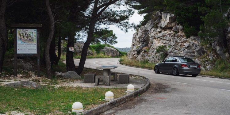 Utorak se za sav promet zatvara dionica ceste kod Omiša