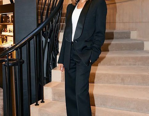 Victoria Beckham ‘očajna’ je što je njezin novi dokumentarni film bio hit jer se uzbuđenje gradi nakon ogromnog uspjeha muža Davidovog Netflix Showa