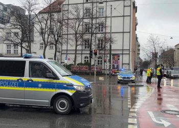 Više ljudi ozlijeđenih nakon što je automobil vozio u gomilu ljudi u Münchenu