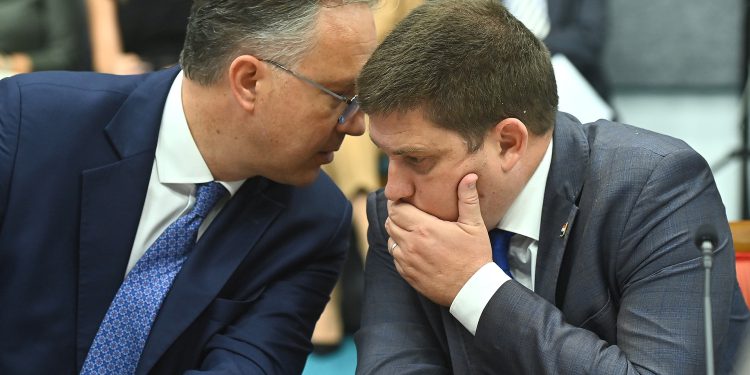 Vlada smijenila cijelu upravu Jadrolinije, Sopta: ‘Osobno ne osjećam krivnju za tragediju’