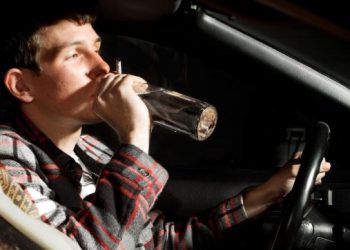 Vrludao Vukovarskom ulicom, skrivio prometnu nesreću, uhvatila ga policija