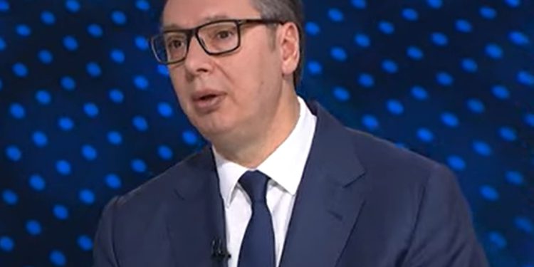 Vučić o prosvjedima: “Otac mi je uništen čovjek, majka danima ne izlazi iz kuće”