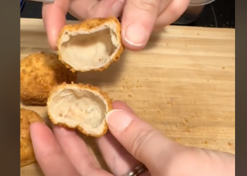 Walmart kupci ogorčeni su nakon otkrića unutar kuhanih pilećih nuggets