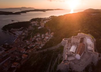 Za obnovu spomenika baštine, Gradu Hvaru odobreno sufinanciranje od 200 tisuća eura
