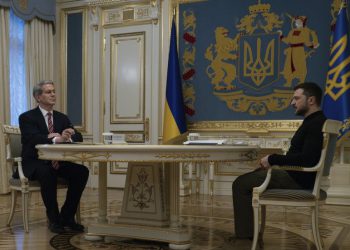 Zelensky da potpiše Trumpov rijetki ugovor o Zemlji s ‘Nema više pregovora’ – američkim ministra riznice – RT World News