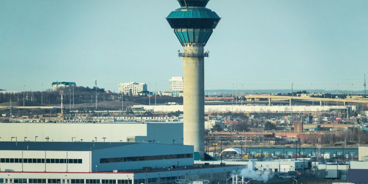 Zračna luka Toronto Pearson trpi avionsku nesreću, prema izvještajima