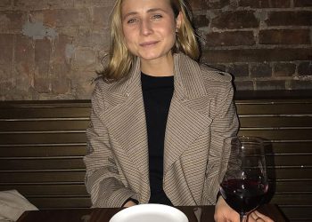 Zvijezda Dom i Away Tessa James daje ažuriranje dijagnoze raka nakon što je patila od Hodgkinovog limfoma