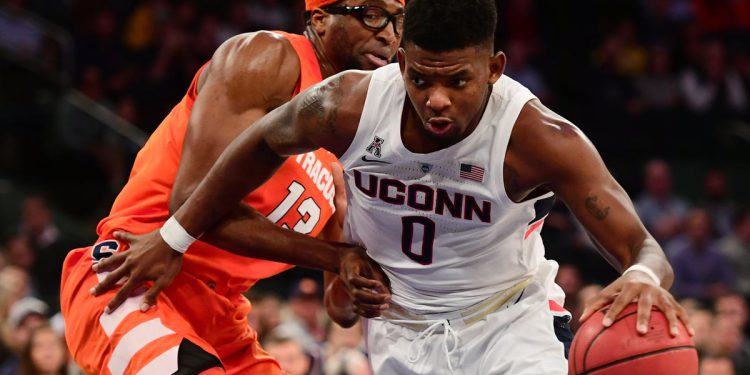 Zvijezda košarkaške košarke optužene za pucanje vlastite mame