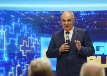 e-Umirovljenik: Jačanje digitalnih vještina starijih osoba za aktivno i sigurno sudjelovanje u suvremenom društvu