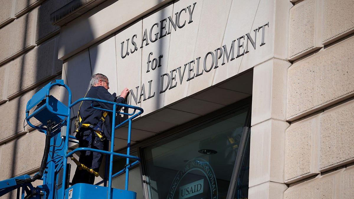 Uspaja se zgrada USAID -a