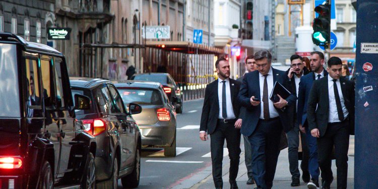 Plenković naglo kreće u veliku akciju: Diže na noge svoje ljude u stranci i ide na sve ili ništa