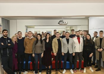 Šuta se družio s mladim HDZ-ovcima: “Neformalno druženje posvetili smo temi ‘Split za generacije'”