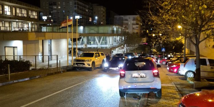 Stanari s Pazdigrada na rubu živaca: “Treba li neko dijete stradati da bi se nešto poduzelo?”