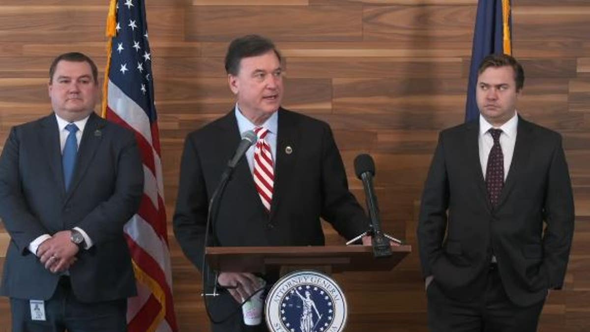 Todd Rokita na Lectern