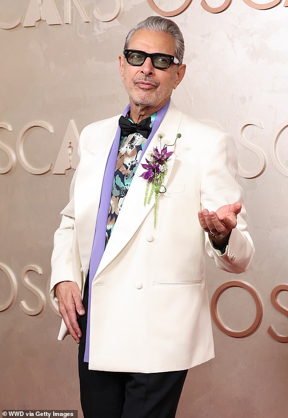 Jeff Goldblum na 97. Oscarima održan u kazalištu Dolby 2. ožujka 2025. u Hollywoodu u Kaliforniji. (Foto JC Olivera/WWD putem Getty Images)