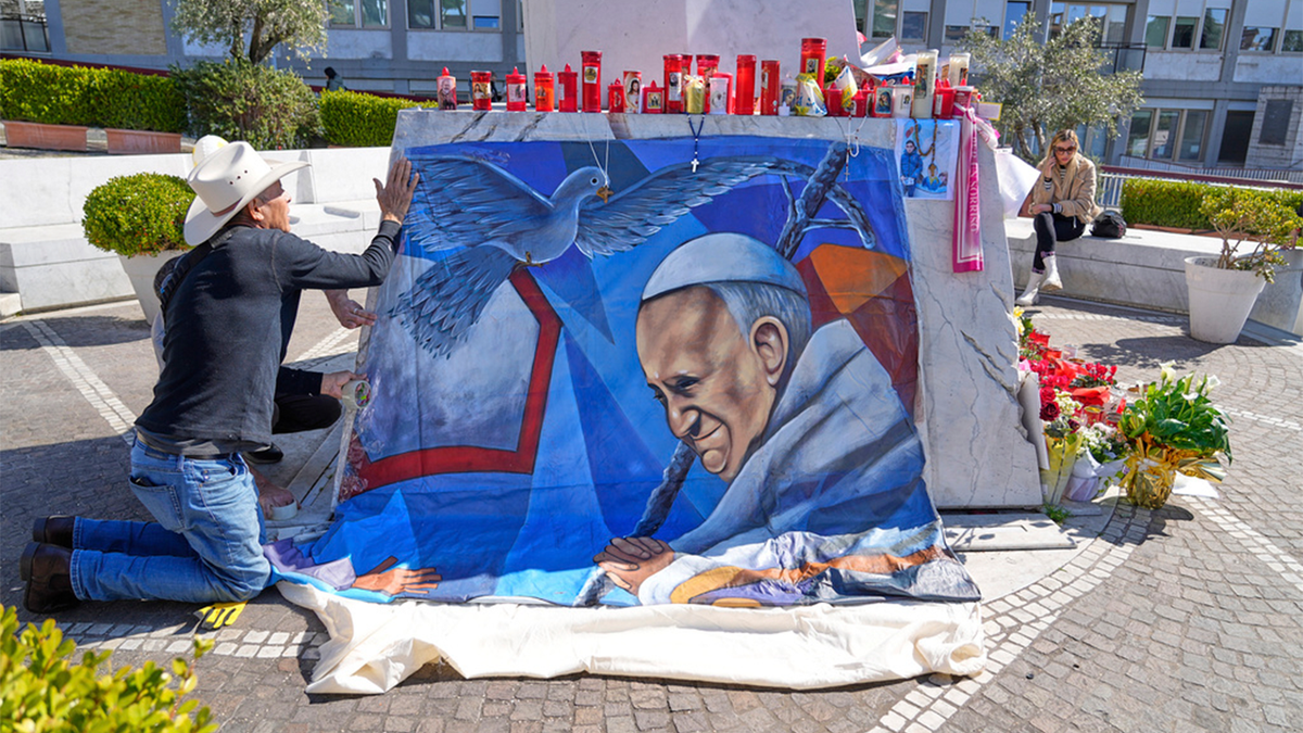 Mural pape Franjo