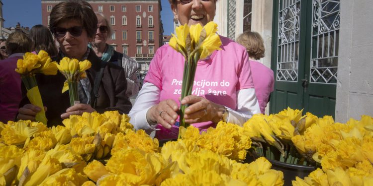 Slobodna Dalmacija – Sutra se na splitskoj Rivi održava popularna humanitarna akcija, šalje važnu poruku za sve žene. Dođite i podržite!