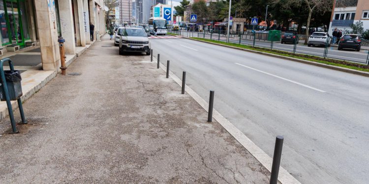 Slobodna Dalmacija – Splićanka upozorava na sramotu: ‘Jedva smo se riješili smrada, ne i divljaka!’ Je li ljudi stvarno imaju priviđenja?