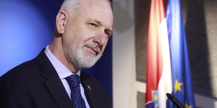 Slobodna Dalmacija – Bivši splitski gradonačelnik komentirao otvaranje Botaničkog vrta: ‘To šta me nije pozva, na njegovu dušu, briga me…’