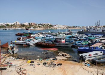40 migranata koji su nestali nakon brodoloma dok talijanska obalna straža oporavlja 6 mrtvih tijela