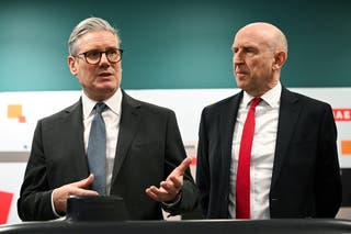 Premijer Sir Keir Starmer i ministar obrane John Healey