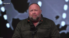 Američki vojni kompleks ne želi mir, kao što to čine američki narod - Alex Jones do RT