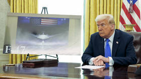 Trump nagrada ugovor za 
