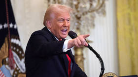 Trump prijeti Kanadi i EU novim tarifima