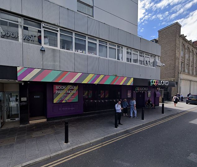 Glasnogovornik Popworlda rekao je za MailOnline: 