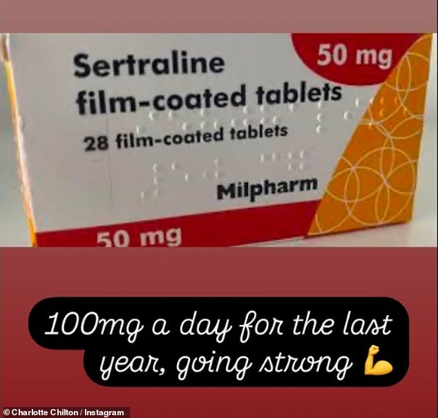 Sljedećeg dana čini se da je Charlotte kopala na Conoru dok je koristila svoje društvene medije kako bi podijelila fotografiju sertralinske kutije, napisavši: '100 mg za posljednju godinu, koja je snažna'