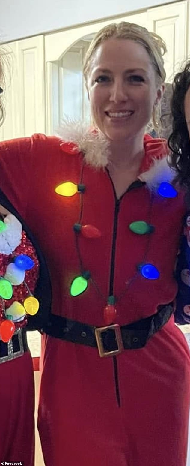 Navodno je posjetila New York City tijekom Valentinovog vikenda - istog vikenda Dave je bio u Velikoj Appleu za subotu navečer Live 50 -godišnjicu - međutim, stranica Six izvijestila je da nije poznato da li su se sreli; Jennifer na slici