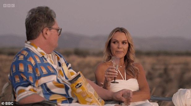 Tijekom nedavne epizode španjolskog posla Amande i Alana, britanski sudac Got Talent uzvratio je suze dok je otkrila Alanu Carru da je 'umro' nakon porođaja (vidljivo)