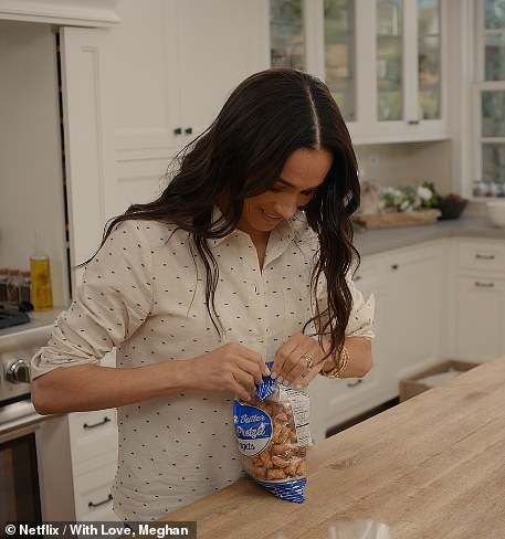 Meghan se rugala zbog prebacivanja unaprijed upakiranih pereca u drugu torbu s personaliziranom etiketom kako bi pokazala svojim gostima da misli na njih