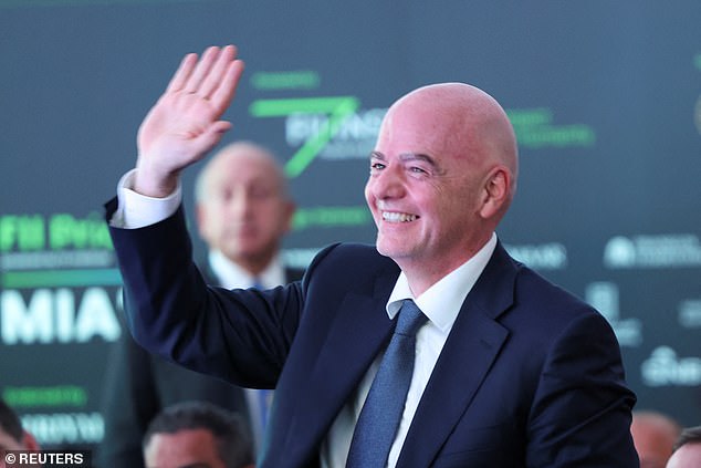 Infantino je u srijedu potvrdio da će finale Svjetskog prvenstva u sljedećoj godini imati na pola radnog vremena