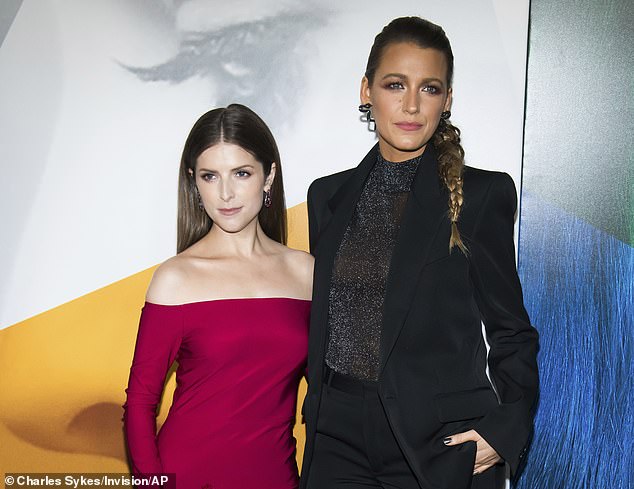 DailyMail.com, zasebni izvor objasnio je: 'Ovi su filmovi u osnovi svi zajednički Anna i Blake. Imaju radni odnos, nikako blisko prijateljstvo ili veza '; Gledano 2018. u NYC -u