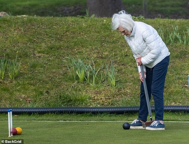 Bivša zvijezda Bake Off bila je slika koncentracije dok je ona imala malu
