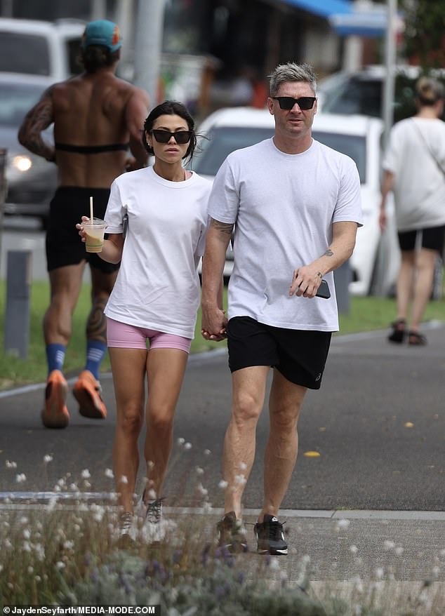 Njihova romansa dogodila se 18 mjeseci nakon što se Clarkeova javna javna podijelila s bivšom djevojkom Jade Yarbrough