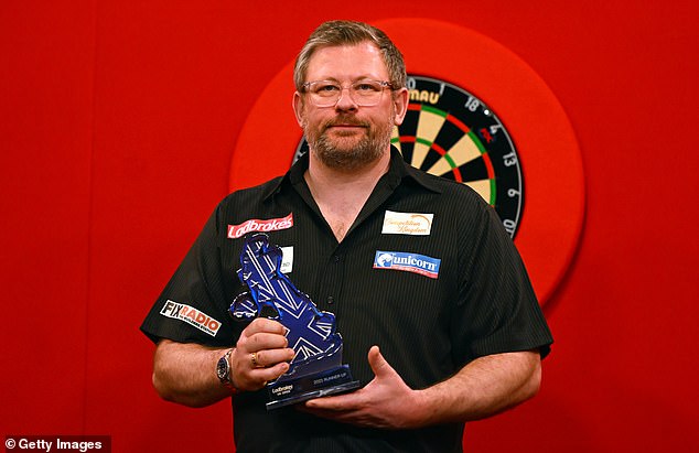 Wade se vratio u pobjednički obrazac nakon gubitka od Luke Littlera u Velikoj Britaniji Open, pobijedivši Nizozemca 6-4