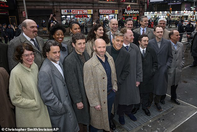 Prošlog je mjeseca prikazan u NYC -u dok je produkcija najavila glumačku ulogu predstave