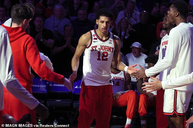 Pitino je osvojio trenera godine. Njegova zvijezda naprijed, RJ Luis Jr, osvojio je Big East Player of the Year