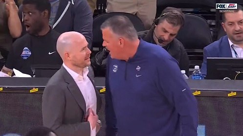 Slam zakucaja u kasnoj utakmici izazvala je žestoko sukob između Luke Murrayja i McDermotta