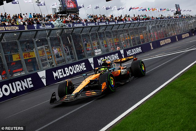 Norris, predsezonski favorit za naslov vozača, započeo je sezonu Formule 1, dok je završio posljednji u Abu Dabiju, pobjedom od Pola